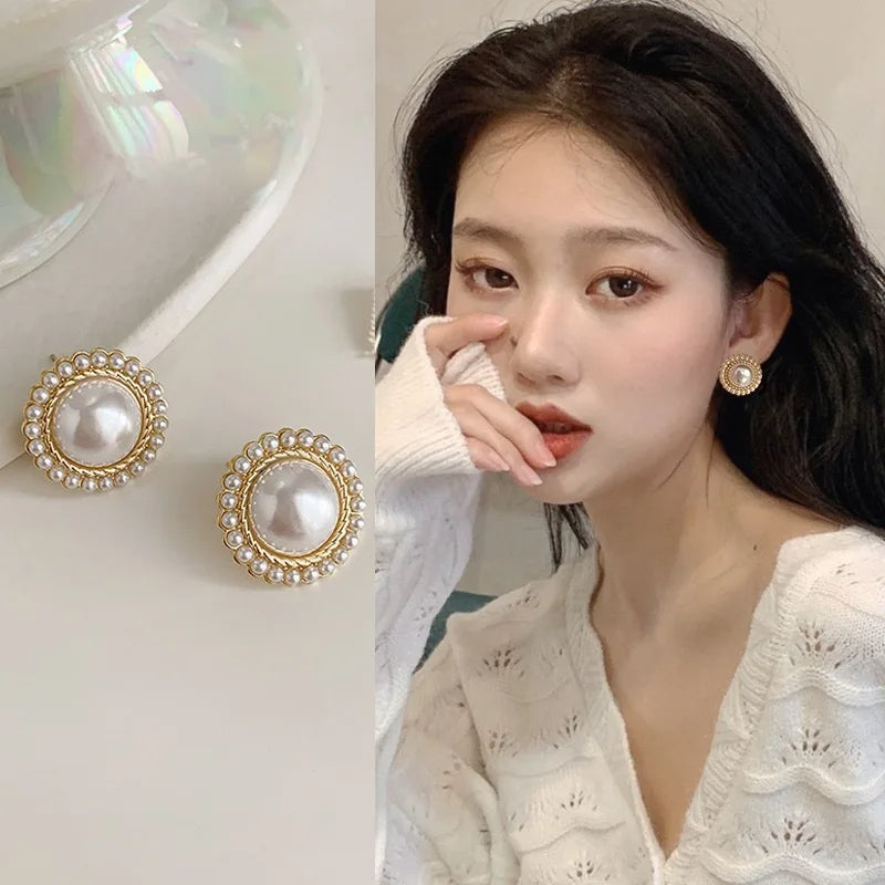 JEWELRY CC STYLE PEARL VINTAGE EARRINGS