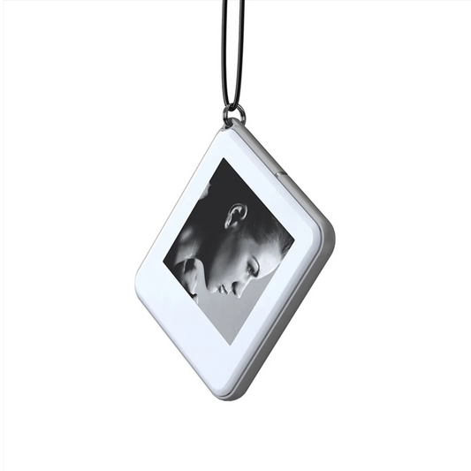 E-INK KEYCHAIN