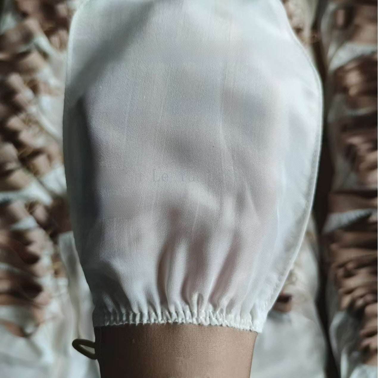 Silk  Bath Gloves - Gentle Exfoliating