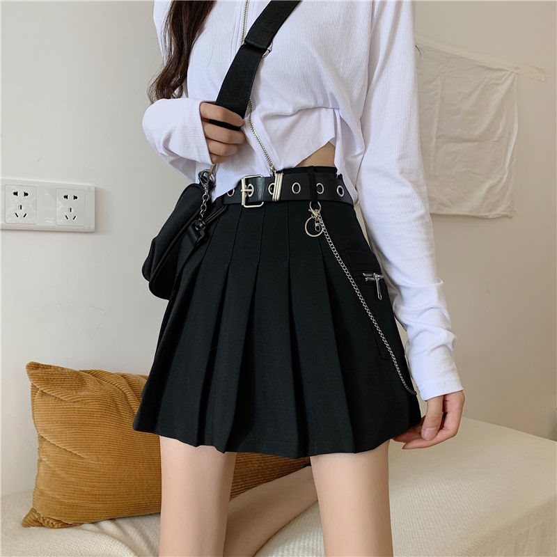 Korean Style Pleated Short Skirt with Chain Detail