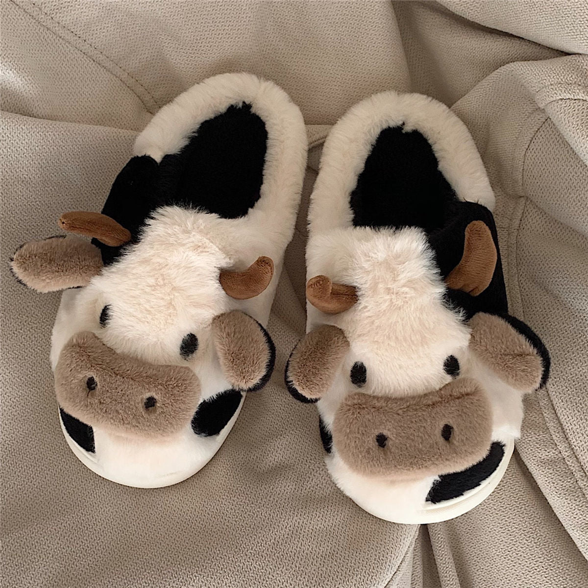 Plush Fleece-Lined Indoor Slippers with Anti-Slip Sole