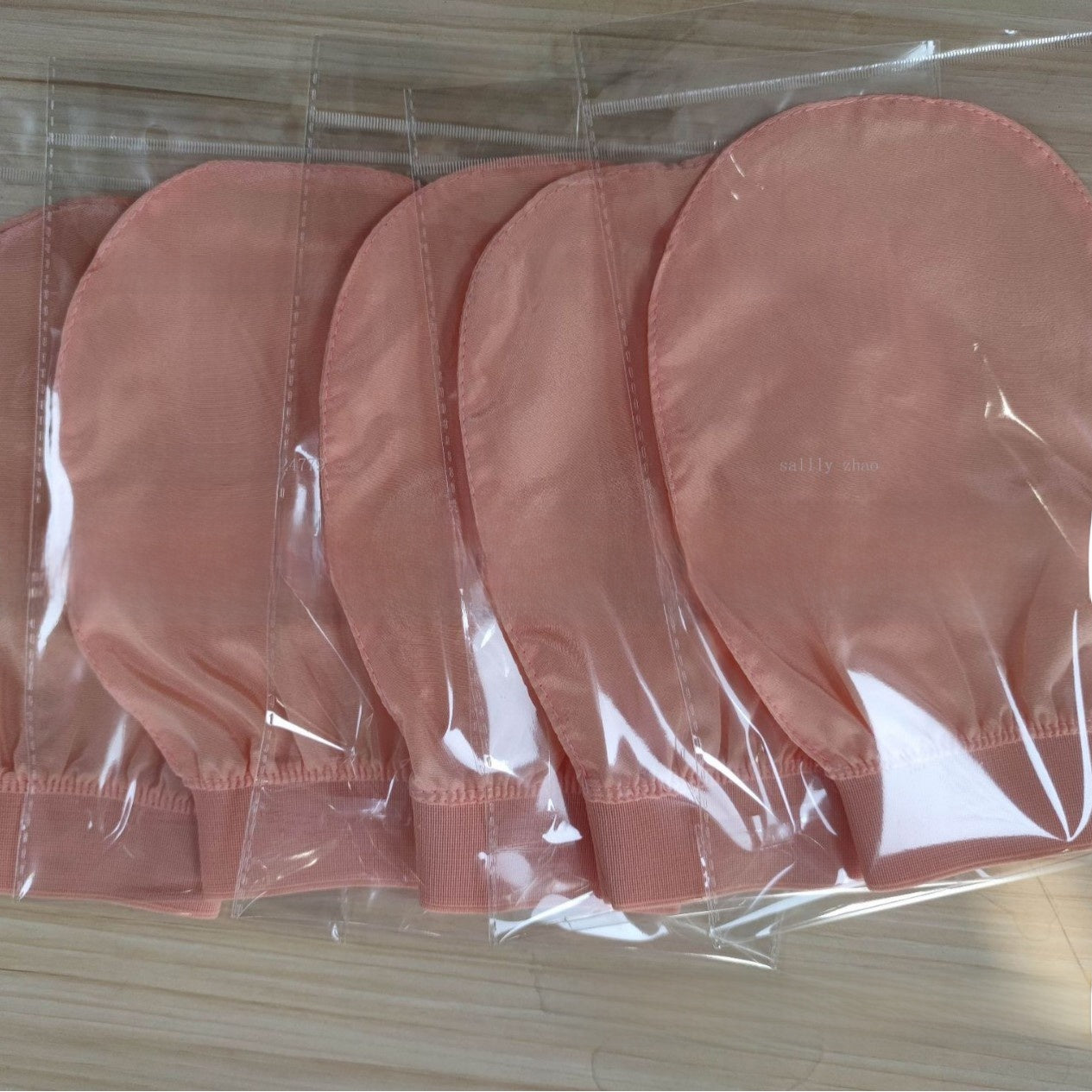 Silk  Bath Gloves - Gentle Exfoliating