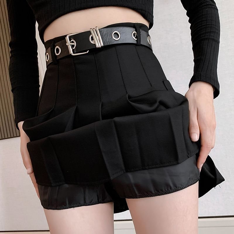 Korean Style Pleated Short Skirt with Chain Detail