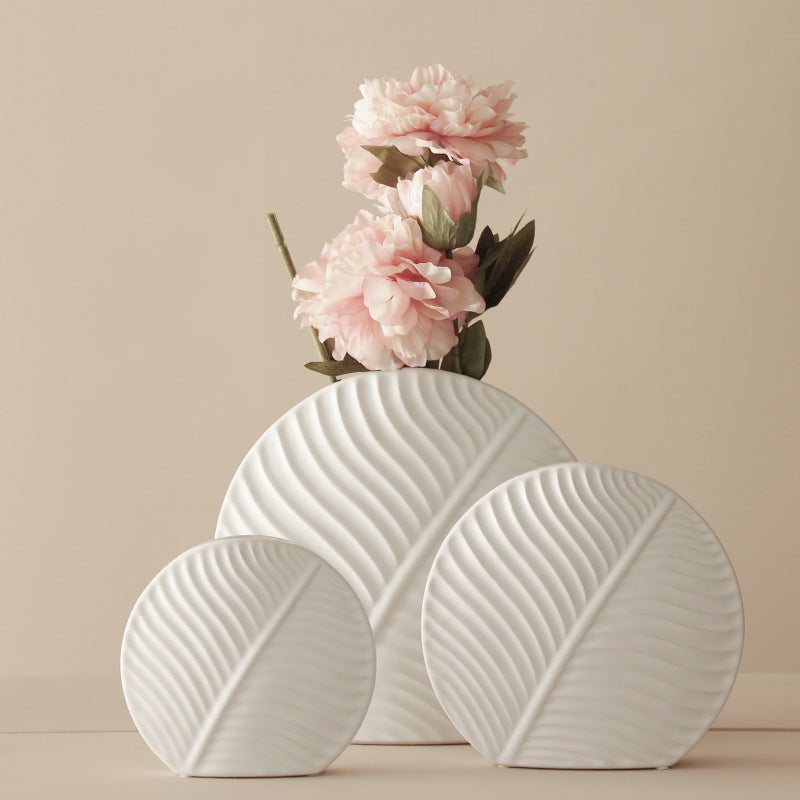 Nordic Ceramic Leaf Flat Vase