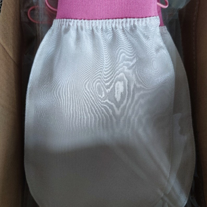 Silk  Bath Gloves - Gentle Exfoliating